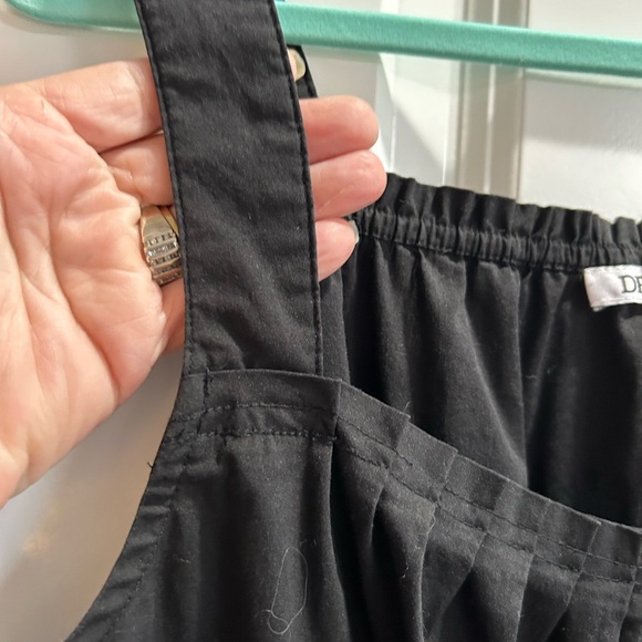 ❤️ DR2 Black Ruffled Tank Top - Picture 3 of 7